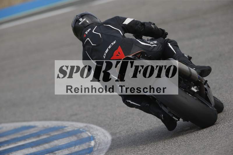 /Archiv-2024/01 26.-28.01.2024 Moto Center Thun Jerez/Gruppe gruen-green/backside